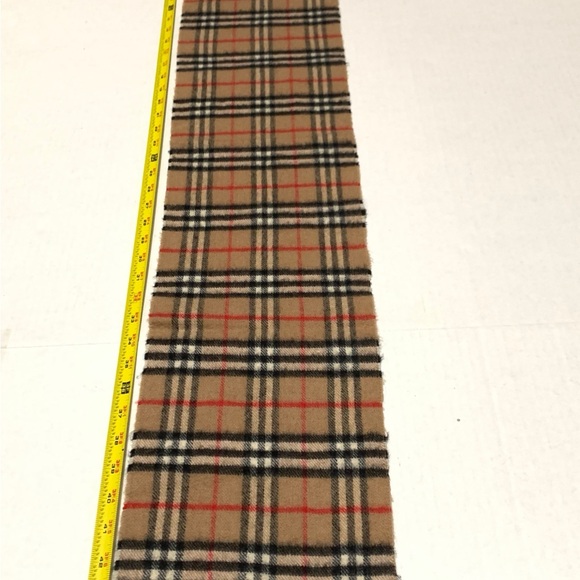 Burberrys Nova Check Plaid Scarf 70% Cashmere 30% Wool - Picture 7 of 7